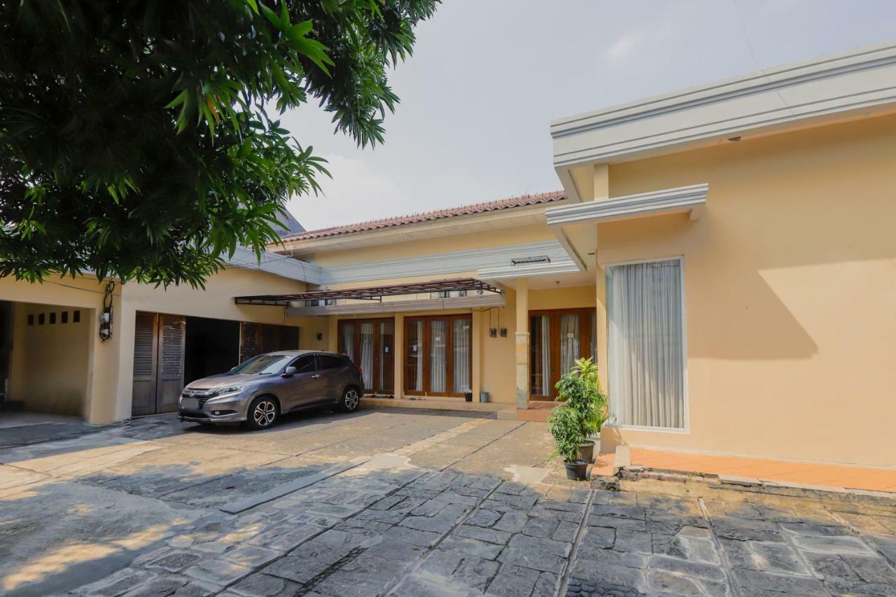 Oyo 968 Tirthankara Residence Jakarta Exterior photo