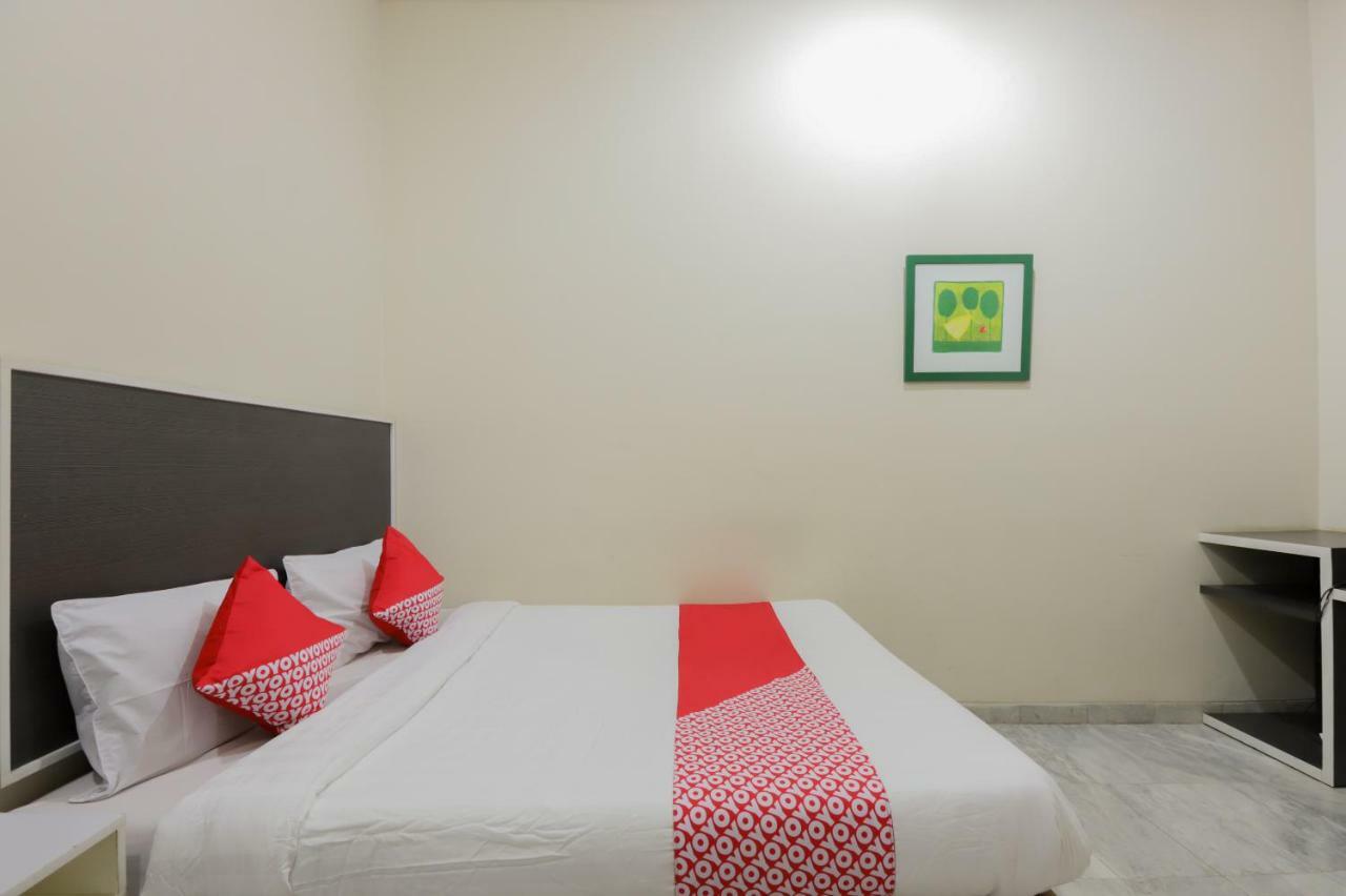 Oyo 968 Tirthankara Residence Jakarta Exterior photo